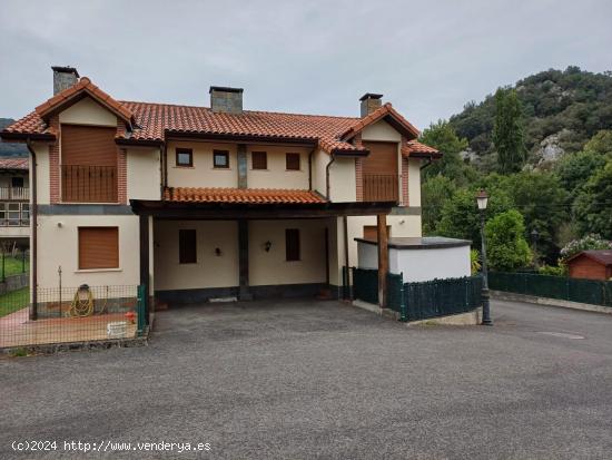 SE VENDE CHALET PAREADO EN OGARRIO DE RUESGA (CANTABRIA) - CANTABRIA