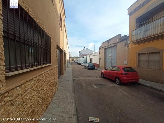 Casa en San Andrés, sin posesión! - BADAJOZ