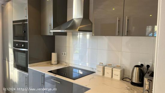 Se vende villa con 5 dormitorios - ALICANTE