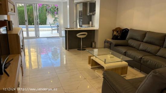 Se vende villa con 5 dormitorios - ALICANTE