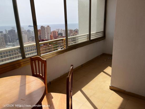 APARTAMENTO CON ESPECTACULARES VISTAS AL MAR - ALICANTE