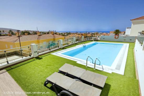 HERMOSO APARTAMENTO DE 2 HABITACIONES Y VISTAS AL MAR EN LA PARTE BAJA DE LOMA DOS. GARAJE. PISCINA 