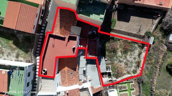 SE VENDE GRANDE CASA ADOSADA EN VILAFLOR - SANTA CRUZ DE TENERIFE