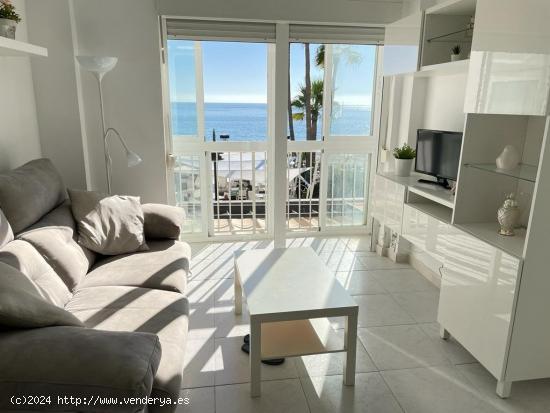 PRECIOSO ESTUDIO RENOVADO EN PRIMERA LINEA DE PLAYA CARIHUELA - MALAGA