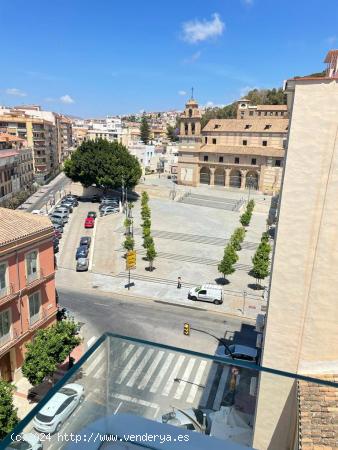 ESTUPENDO PISO CON TERRAZA A ESTRENAR EN  CALLE COMPÁS DE LA VICTORIA - MALAGA