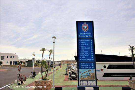 AMARRE EN EL PUERTO DEPORTIVO DE OROPESA DEL MAR - CASTELLON