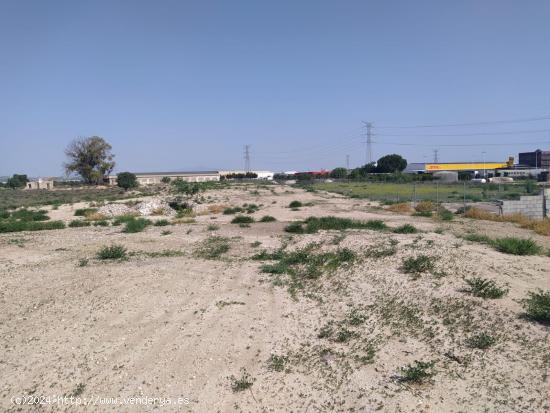 VENTA TERRENO INDUSTRIAL EN SANGONERA LA VERDE - MURCIA