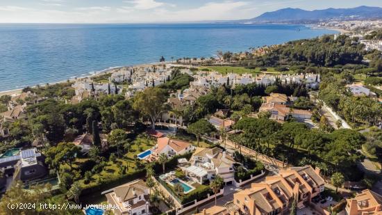 Villa de Lujo de 5 dormitorios y 6 baños en La Reserva de Los Monteros, Marbella - MALAGA