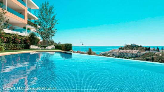 Ático de 3 dormitorios y 3 baños con vistas al Mar. El Higuerón, Fuengirola - MALAGA