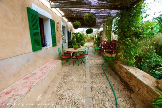 Casa con terreno de 7.100m2 en el Secar de la Real - BALEARES