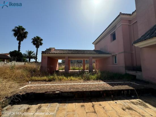 Venta de Villa Independiente en   La Cañada  - Espartinas (Sevilla) - SEVILLA