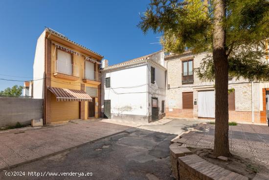 ¿Buscas rehabilitar una casa de pueblo? Ésta es tu oportunidad! - GRANADA