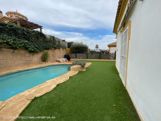 Chalet en venta en Country Club - MURCIA