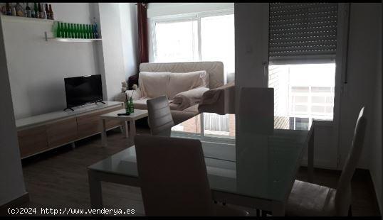 SE VENDE ESTUPENDO PISO ZONA CARLOS III !!!! - MURCIA