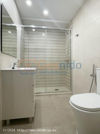 Se ALQUILA GRAN PISO en CRISTO DEL MERCADO (Segovia)  de 4 HABITACIONES, 2 BAÑOS, ASCENSOR y GARAJE