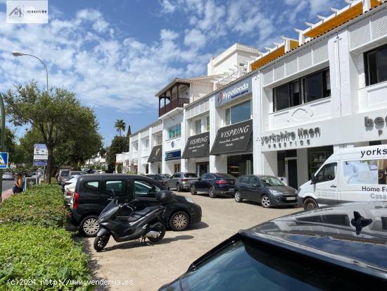 Local Comercial en Milla de Oro (Marbella) - MALAGA