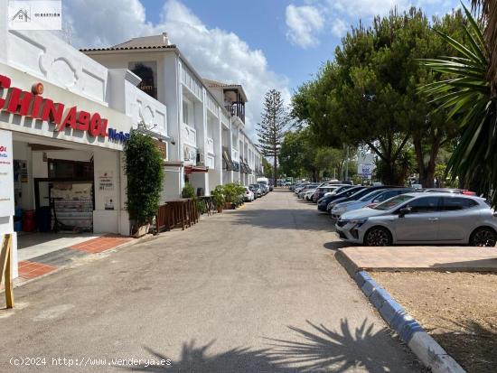 Local Comercial en Milla de Oro (Marbella) - MALAGA