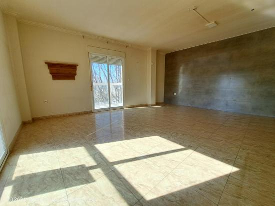 PISO EXTERIOR EN VENTA EN CASTELLÓ - VALENCIA