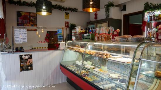 Oportunidad de Negocio - Cafetería en funcionamiento en Alquiler - SANTA CRUZ DE TENERIFE