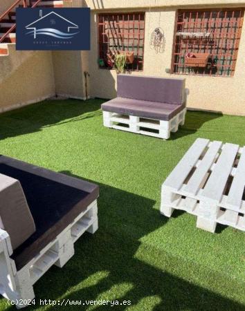 CHALET ADOSADO EN VENTA EN CAMPELLO - ZONA LA FONT - ALICANTE