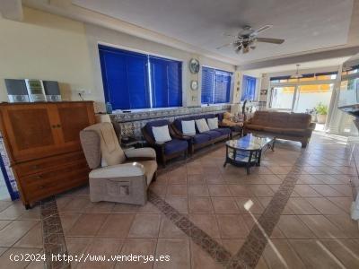 Precioso Villa en venta en villamartin 4 dormitorios 4 baños - ALICANTE