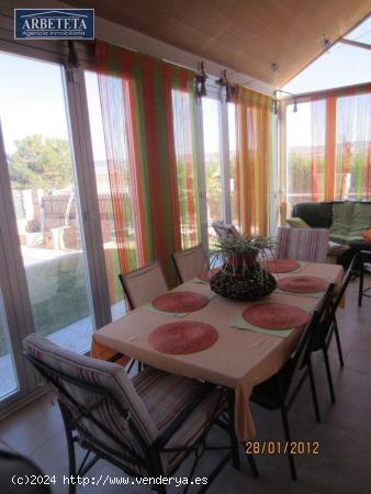 INMOBILIARIA ARBETETA VENDE LUJOSO CHALET EN CABANILLAS DEL CAMPO - GUADALAJARA