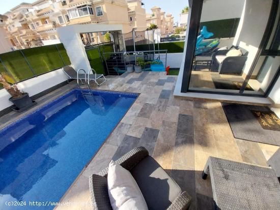 Fantastico chalet independiente - ALICANTE