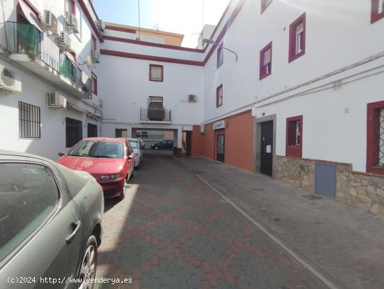  CASABANCO VENDE VIVIENDA  DE CINCO  DORMITORIOS EN ZAFRA. - BADAJOZ 