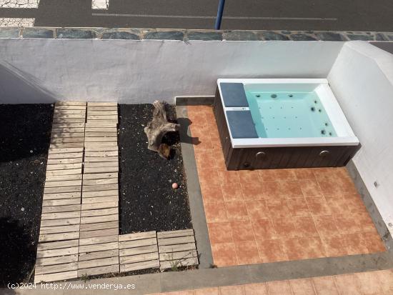 ALQUILER DUPLEX EN AGAETE CON PARKING Y JACUZZI - LAS PALMAS