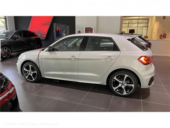 Se Vende AUDI A1 Sportback Adrenalin 30 TFSI 85kW S tron