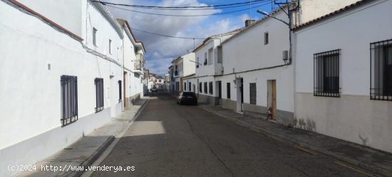 CASA DE PUEBLO PARA REHABILITAR CON PATIO EN TEMBLEQUE