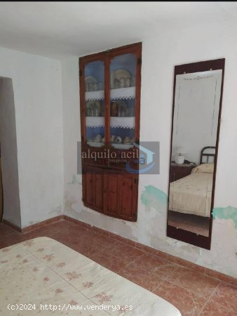 Se vende casa en la Recueja de 5 dormitorios por 29500€