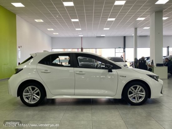 Toyota Corolla 125H Active Tech de 2021 con 46.000 Km por 22.300 EUR. en Malaga