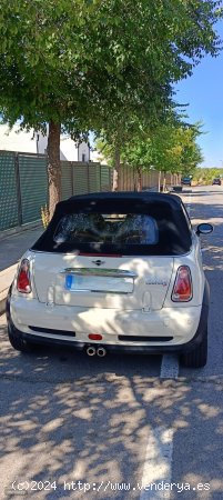 Mini Mini COOPER S CABRIO de 2008 con 234.000 Km por 8.500 EUR. en Madrid