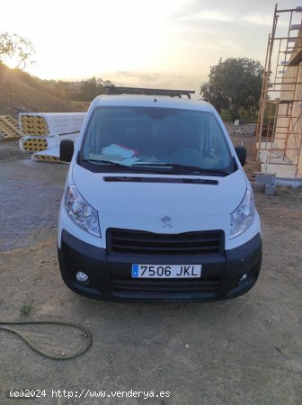 Peugeot Expert L2 125 de 2015 con 260.000 Km por 9.100 EUR. en Malaga