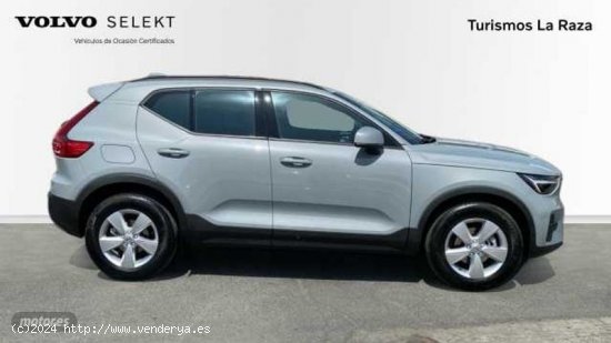 Volvo XC40 XC40 Essential, T2 Automatica Microhibrido, Gasolina de 2024 con 10 Km por 32.900 EUR. en