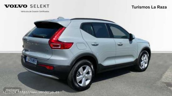 Volvo XC40 XC40 Essential, T2 Automatica Microhibrido, Gasolina de 2024 con 10 Km por 32.900 EUR. en