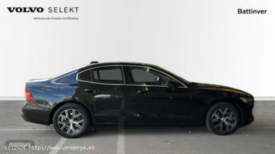 Volvo S60 S60 Core, B4 (gasolina), Gasolina de 2023 con 30.076 Km por 38.900 EUR. en Madrid