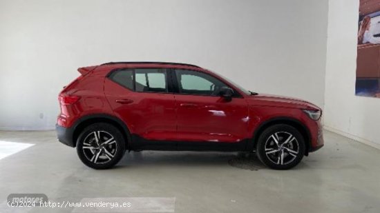 Volvo XC40 XC40 Plus, B3 mild hybrid, Gasolina, Dark de 2023 con 38.452 Km por 36.900 EUR. en Cadiz