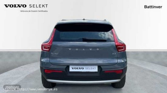 Volvo XC40 XC40 Core, B3 (gasolina), Gasolina de 2022 con 23.374 Km por 35.900 EUR. en Madrid