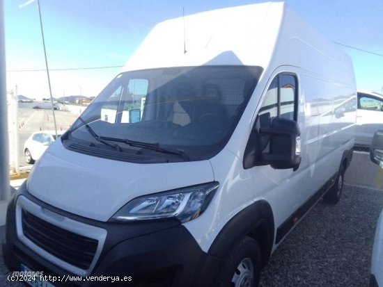  Peugeot Boxer FURGON L4H2 160 CV.  – de 2021 con 136.000 Km por 30.000 EUR. en Murcia 