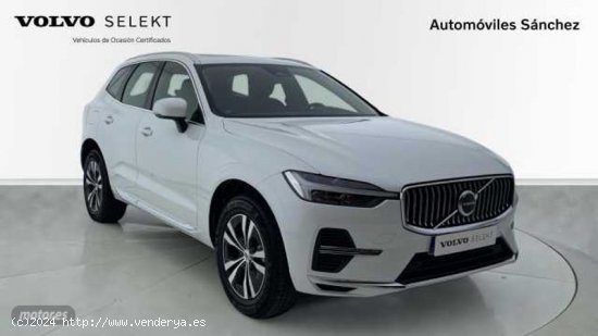 Volvo XC 60 Recharge Core, T6 plug-in hybrid eAWD, Electrico/Gasolina, Bright de 2023 con 16.980 Km 