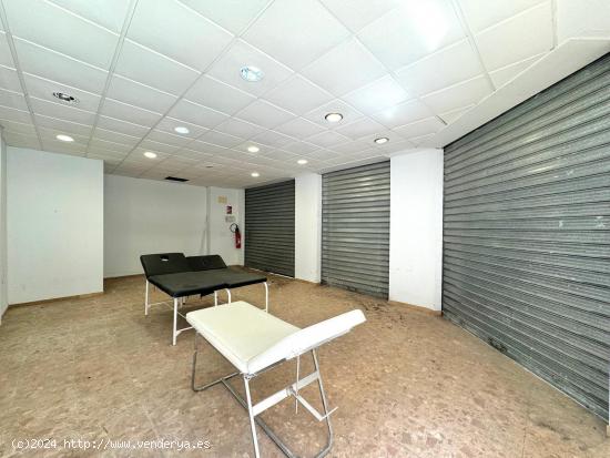 OPORTUNIDAD ÚNICA: LOCAL COMERCIAL EN ESQUINA DE 80 METROS EN ELCHE - ALICANTE