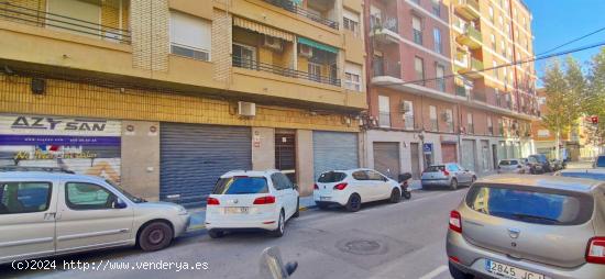 LOCAL EN VENTA EN ZONA DE PASO, FRENTE CENTRO DE SALUD DOCTOR SAPENA. - ALICANTE