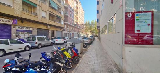 LOCAL EN VENTA EN ZONA DE PASO, FRENTE CENTRO DE SALUD DOCTOR SAPENA. - ALICANTE