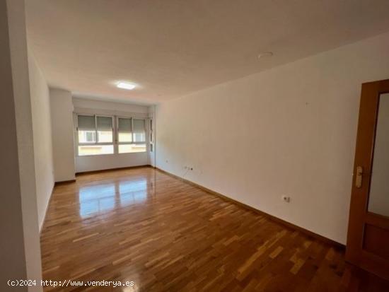 ALQUILER PISO ZONA JARDÍN DE FLORIDABLANCA, 3 DORMITORIOS, 2 BAÑOS, GARAJE, TRASTERO - MURCIA