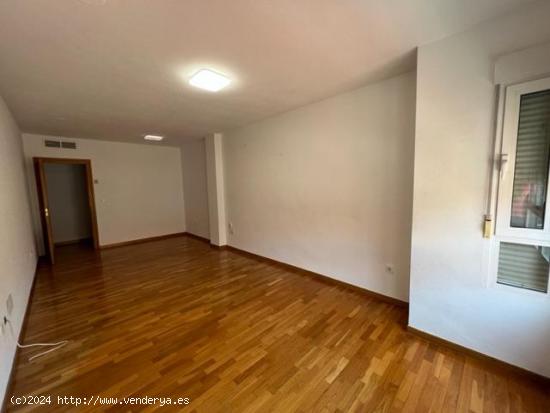 ALQUILER PISO ZONA JARDÍN DE FLORIDABLANCA, 3 DORMITORIOS, 2 BAÑOS, GARAJE, TRASTERO - MURCIA