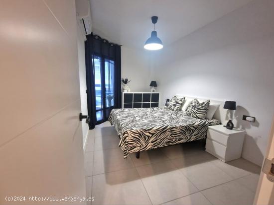 APARTAMENTO REFORMADO EN EL CORAZON DE TORREVIEJA. - ALICANTE