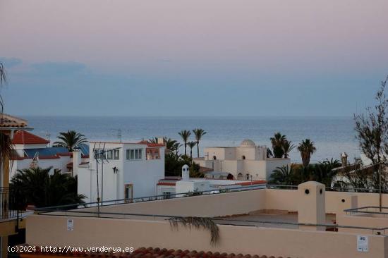 PRECIOSO APARTAMENTO CERCA DEL MAR - ALMERIA