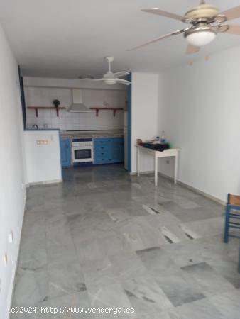 ALQUILER DE DUPLEX DE LARGA TEMPORADA - ALMERIA